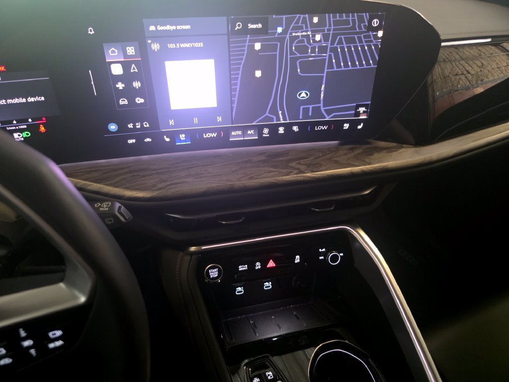 Certified 2025 Audi Q5 Premium AWD/4WD image 33