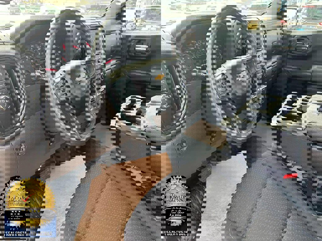 Used 2024 Chevrolet Silverado 1500 W/T w/ WT Fleet Convenience Package image 9