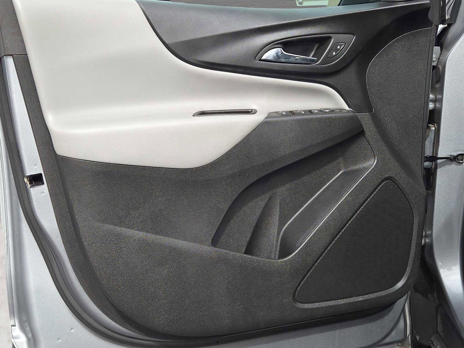 Used 2023 Chevrolet Equinox LS w/ LS Convenience Package image 19