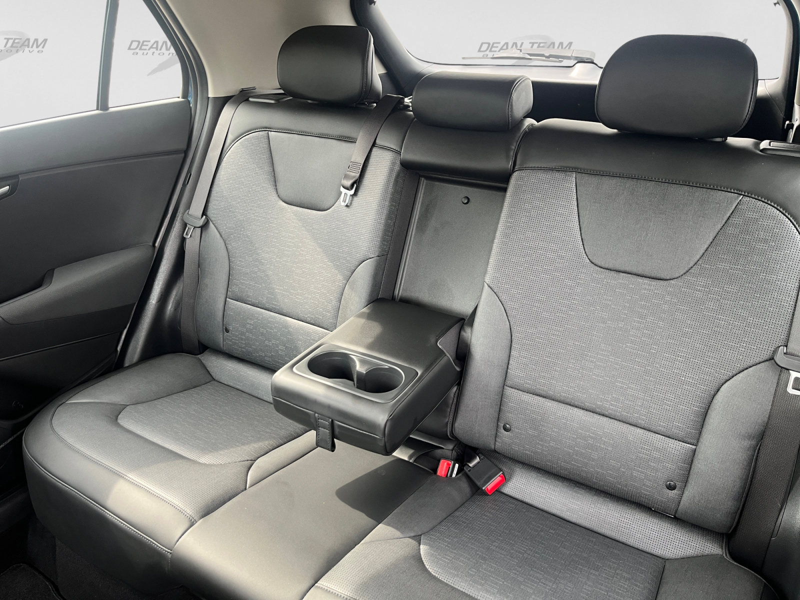 Used 2023 Kia Niro SX Touring FWD image 13