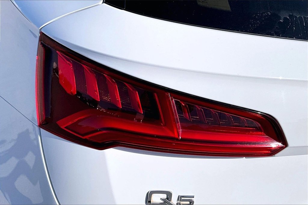 Used 2020 Audi Q5 2.0T Premium Plus image 32