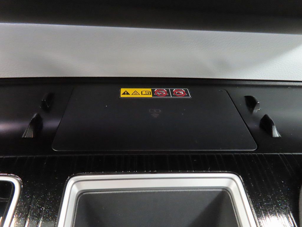 Used 2025 Toyota Sienna XSE image 48