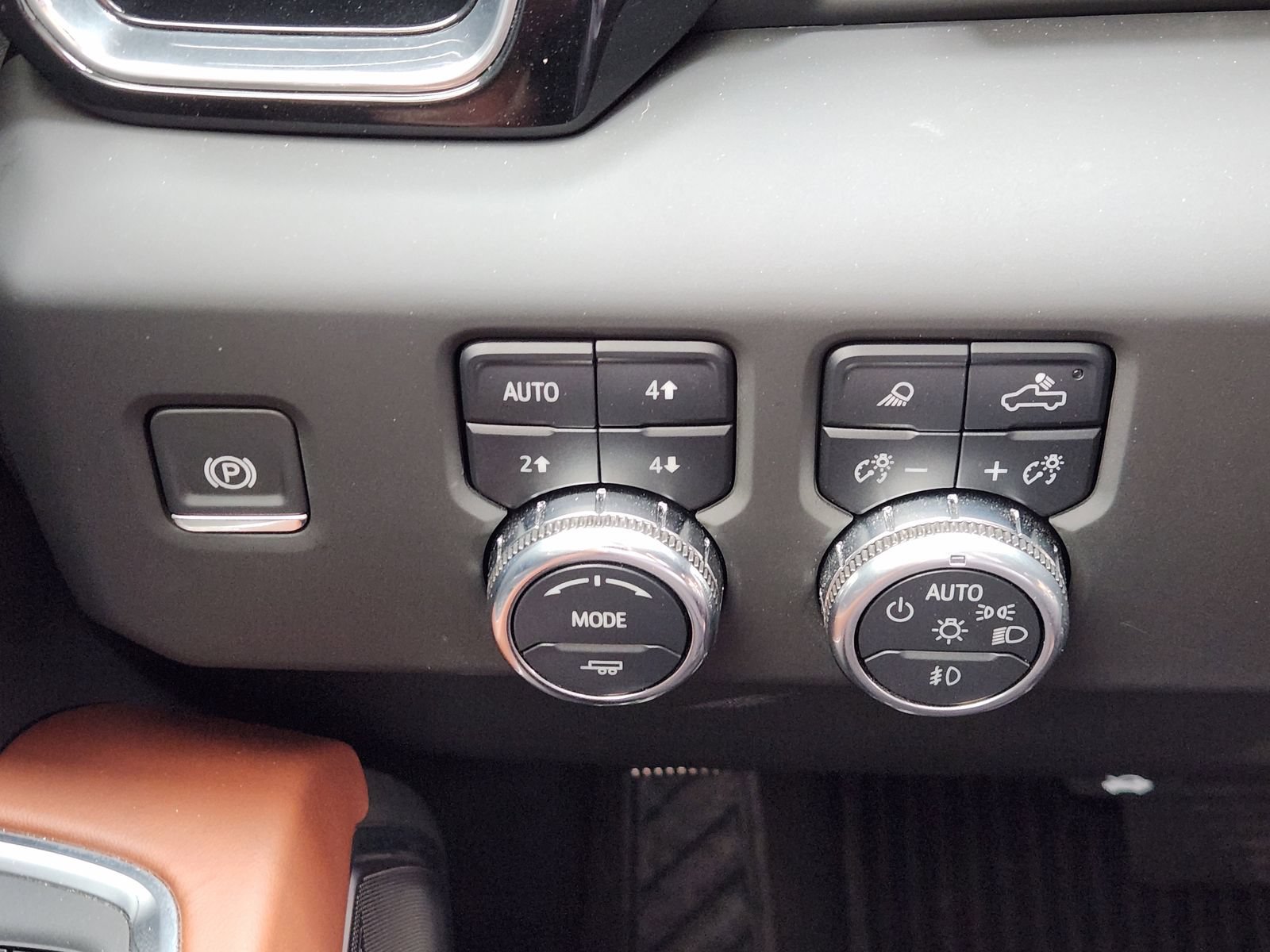 Used 2025 GMC Sierra 1500 Denali Ultimate AWD/4WD image 25