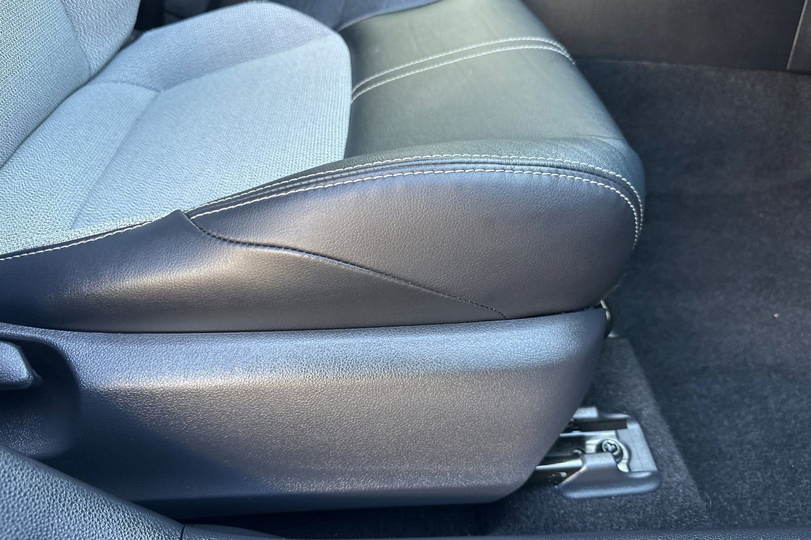 Certified 2019 Toyota Corolla XSE FWD image 24