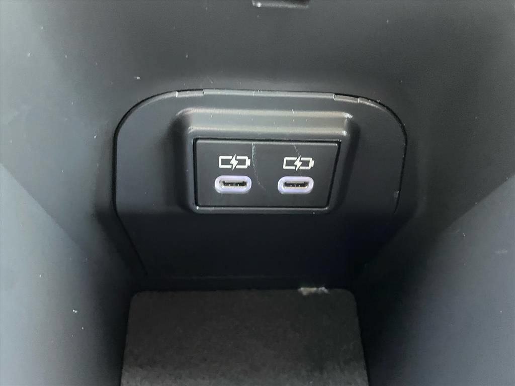 Used 2023 Toyota RAV4 LE FWD image 12