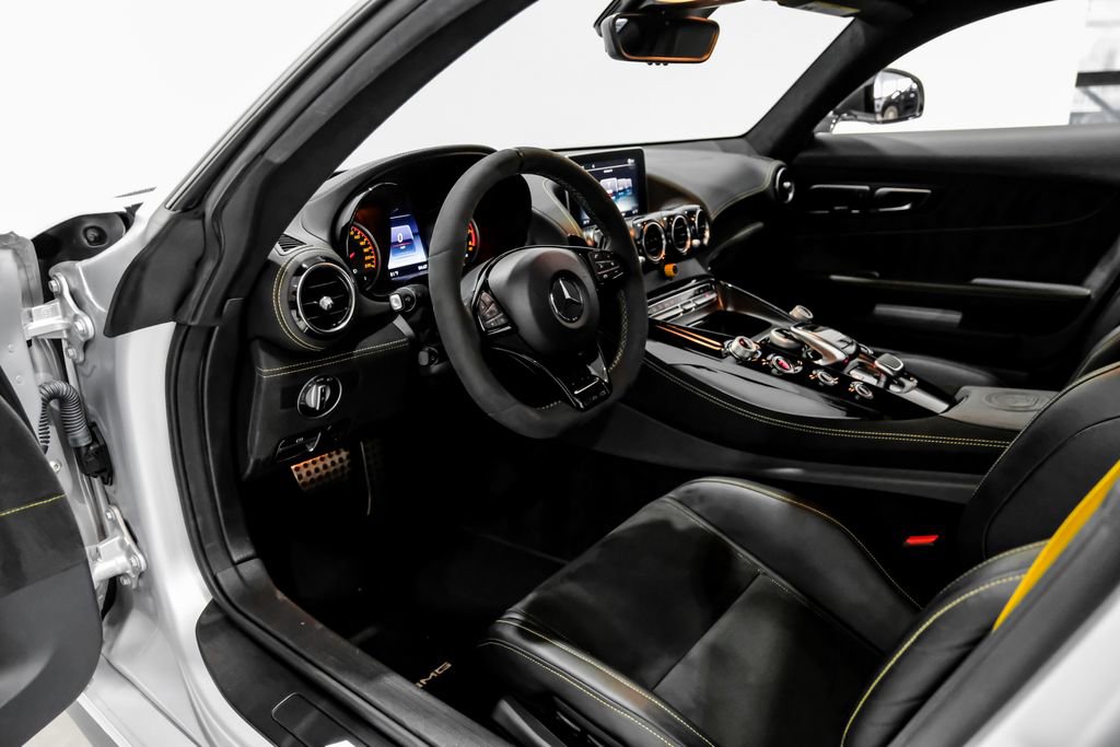 Used 2018 Mercedes-Benz AMG GT R image 6