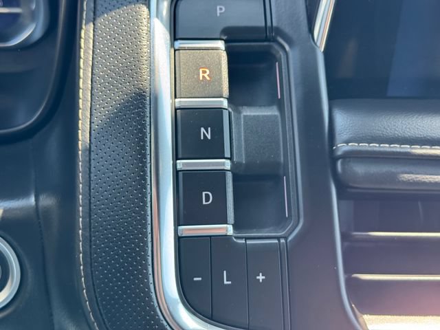 Certified 2024 Chevrolet Suburban Premier AWD/4WD image 22