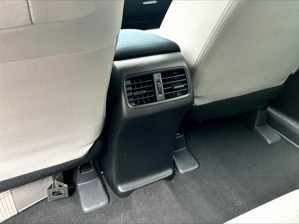 Used 2015 Honda CR-V LX image 29