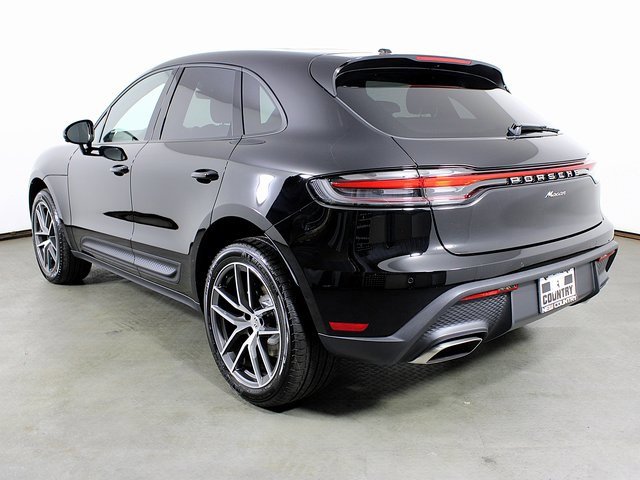 New 2025 Porsche Macan image 3