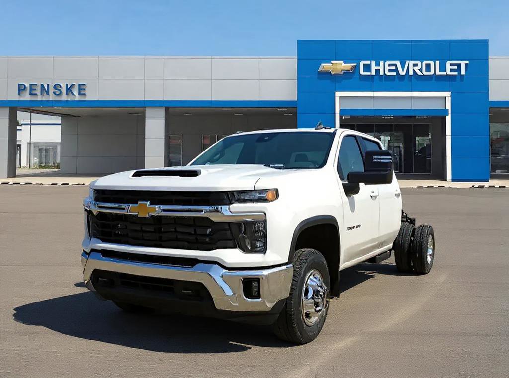 New 2026 Chevrolet Silverado 3500 LT w/ Convenience Package