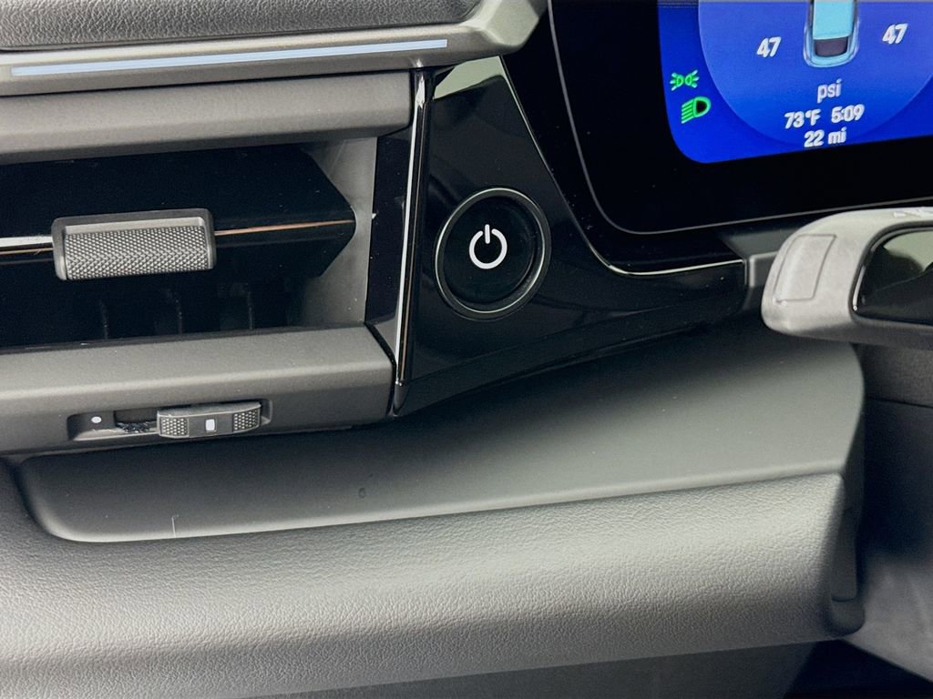 New 2026 Porsche Macan Electric image 15