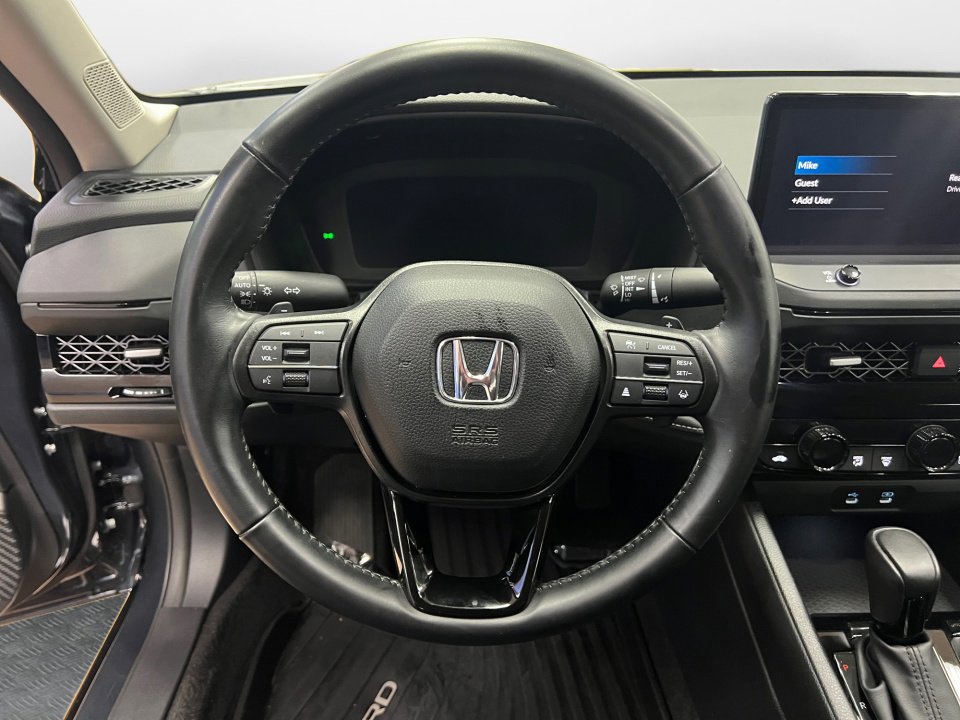 Used 2023 Honda Accord EX-L image 10