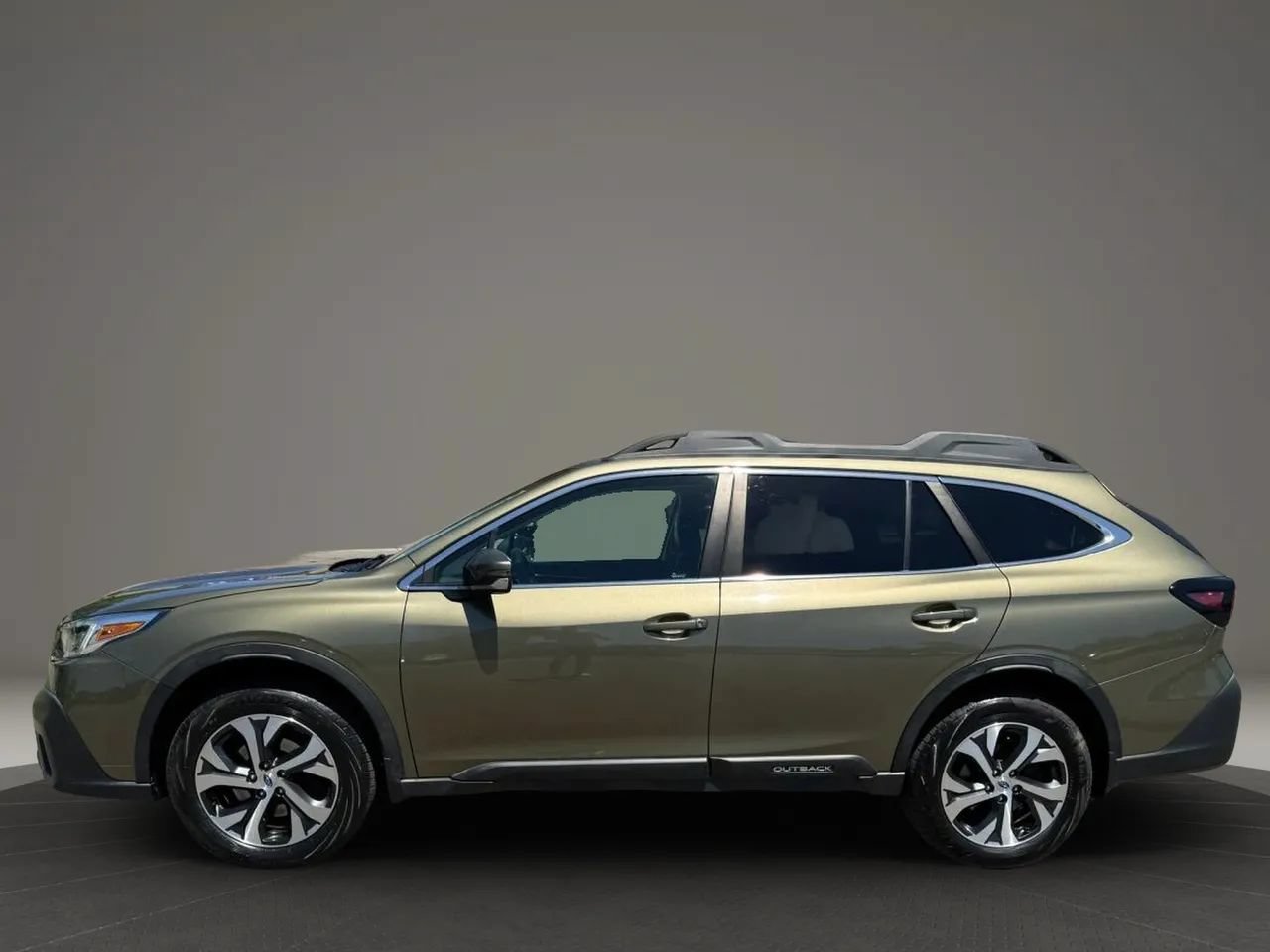 Used 2020 Subaru Outback Limited AWD/4WD image 10