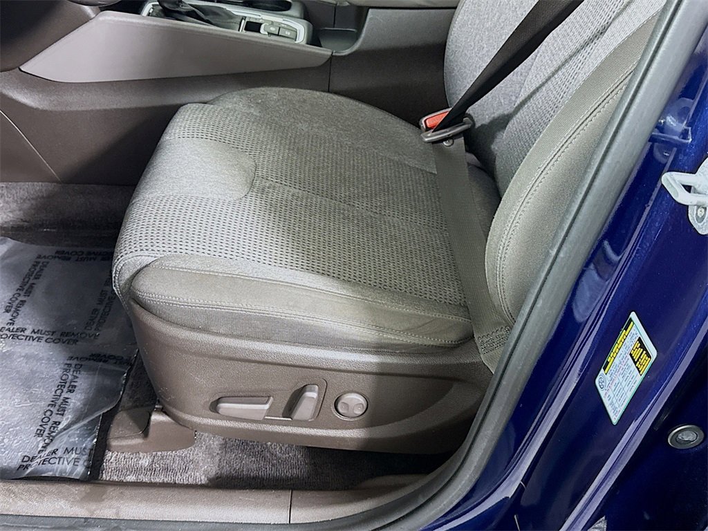 Used 2019 Hyundai Santa Fe SEL w/ Cargo Package image 24