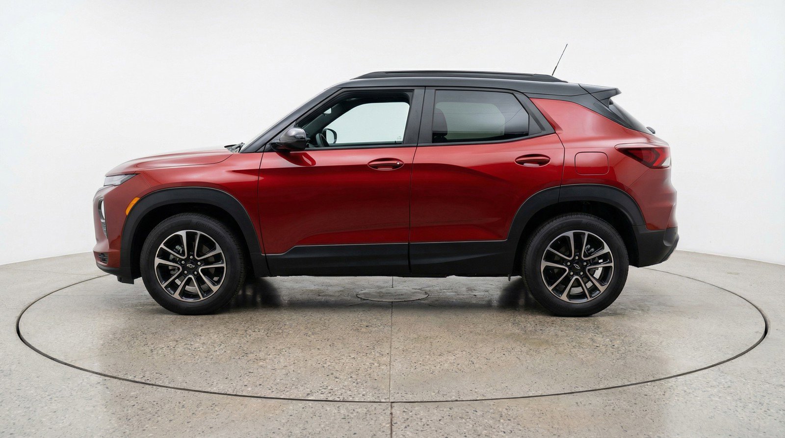 Used 2025 Chevrolet TrailBlazer LT FWD image 5