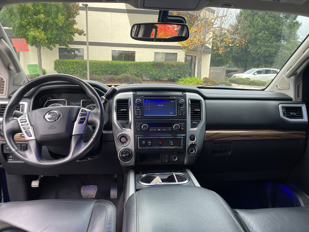 Used 2017 Nissan Titan SL image 51