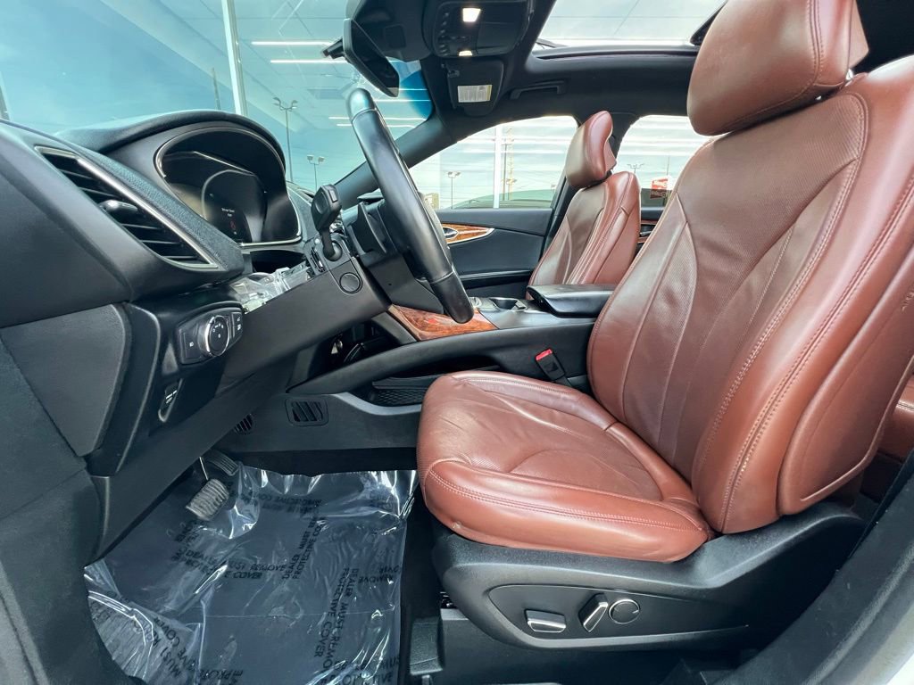 Used 2019 Lincoln Nautilus Reserve image 16