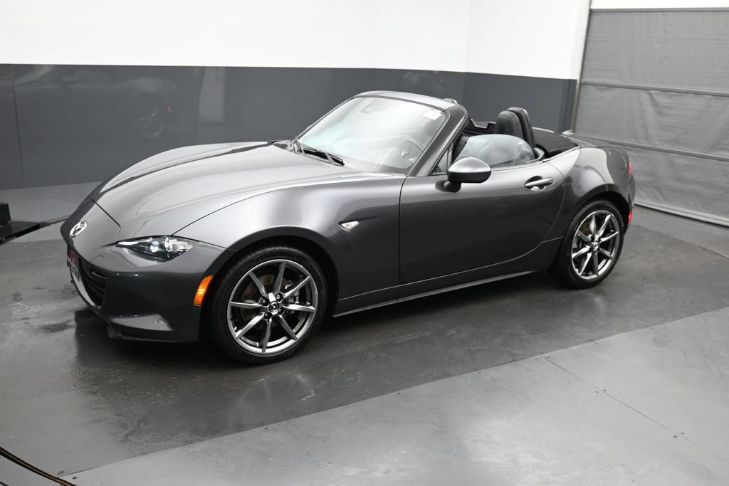 Used 2022 MAZDA MX-5 Miata Grand Touring w/ Weather Package RWD image 24