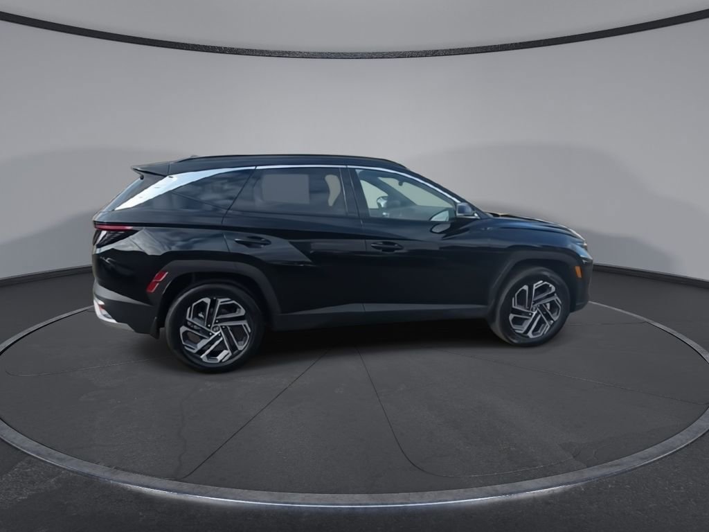 New 2025 Hyundai Tucson Limited image 9