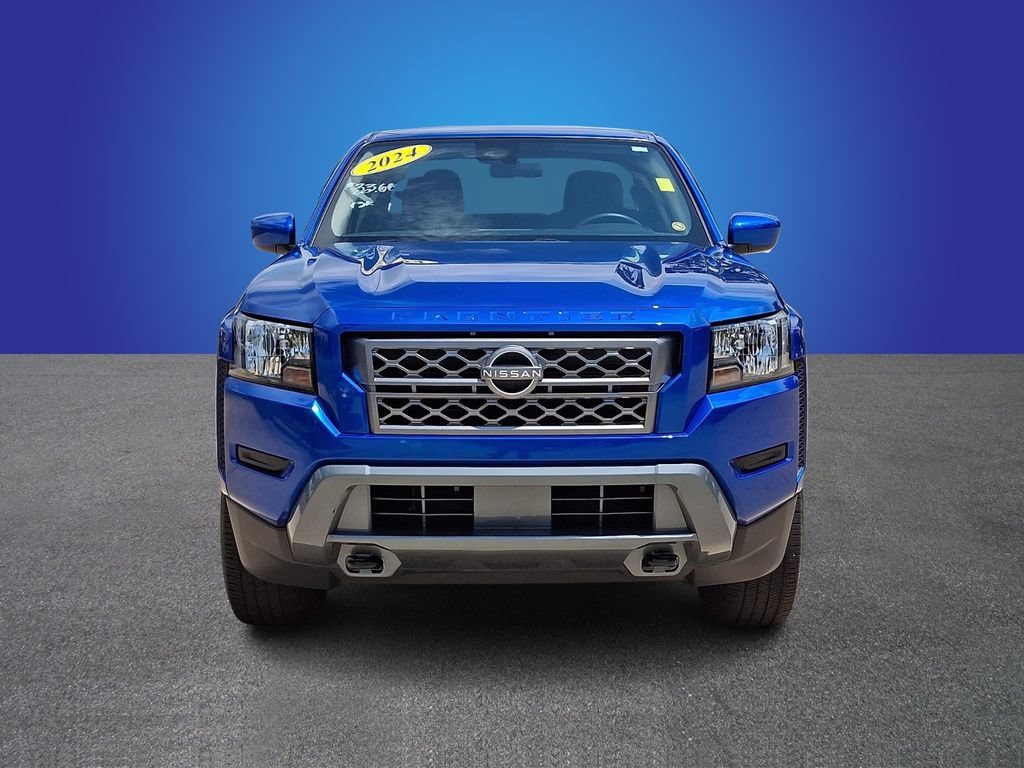 Used 2024 Nissan Frontier SV w/ Technology Package AWD/4WD image 2