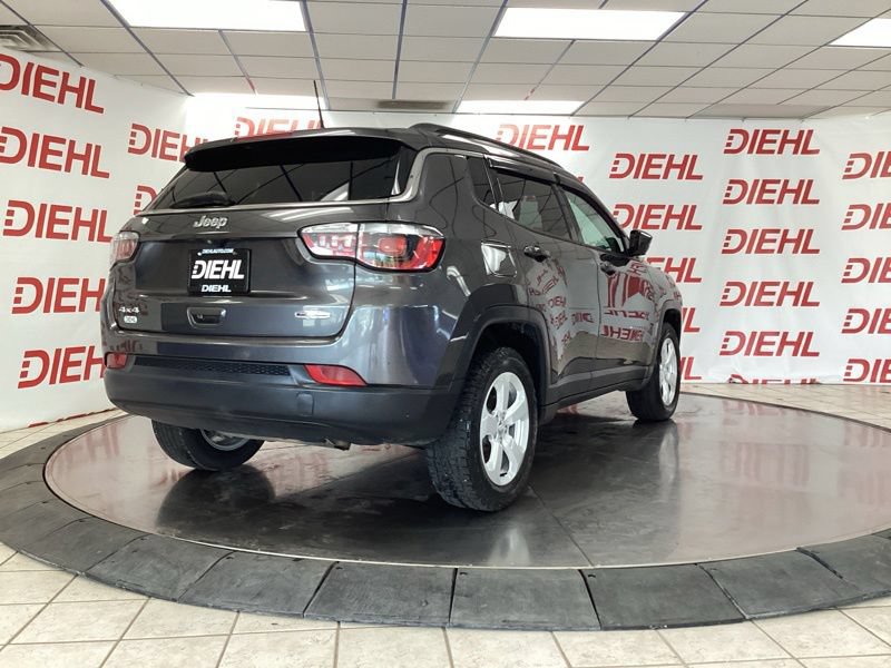 Used 2020 Jeep Compass Latitude w/ Cold Weather Group AWD/4WD image 7
