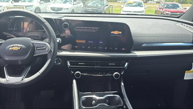 New 2027 Chevrolet Traverse LT w/ Driver Confidence Package FWD image 28