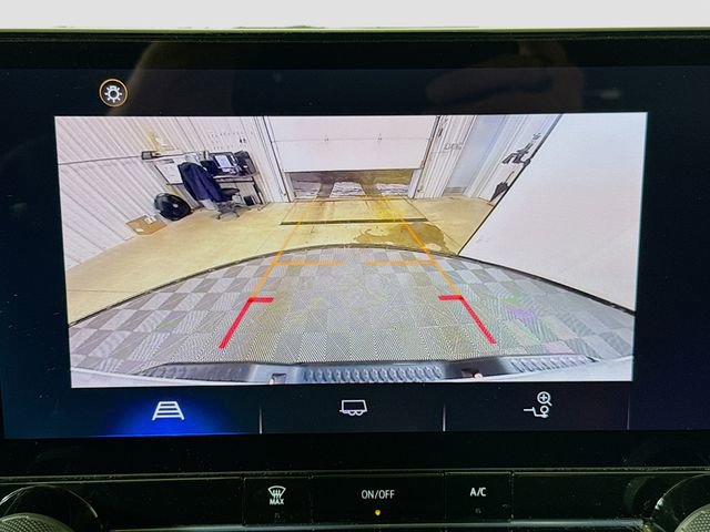 Used 2023 Chevrolet Colorado Trail Boss w/ Advanced Trailering Package image 14