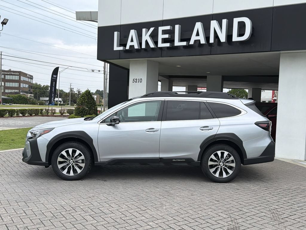 Certified 2025 Subaru Outback Limited AWD/4WD image 3