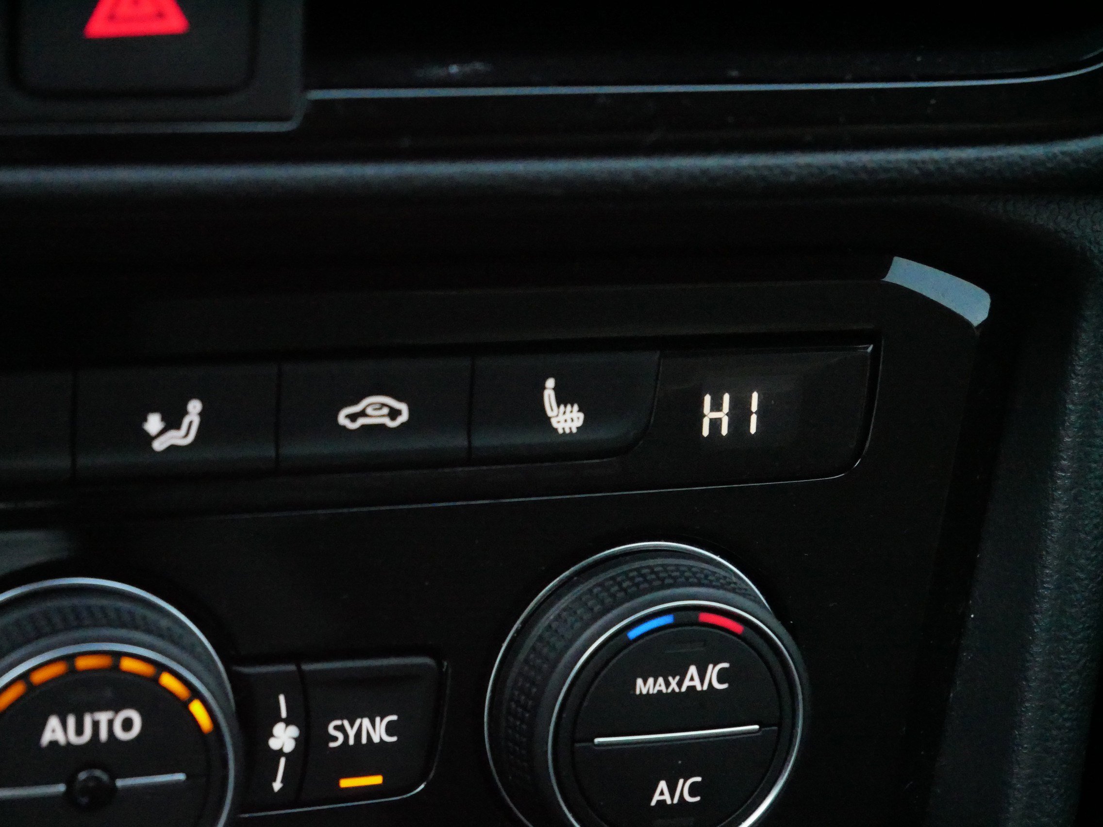 Used 2024 Volkswagen Taos SE image 30