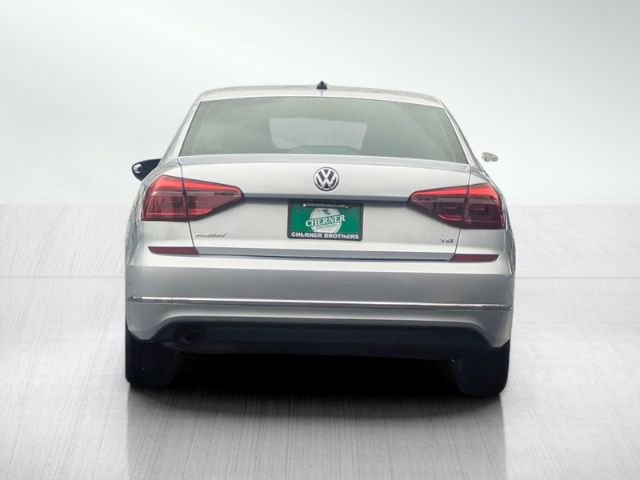 Used 2017 Volkswagen Passat 1.8T S image 5