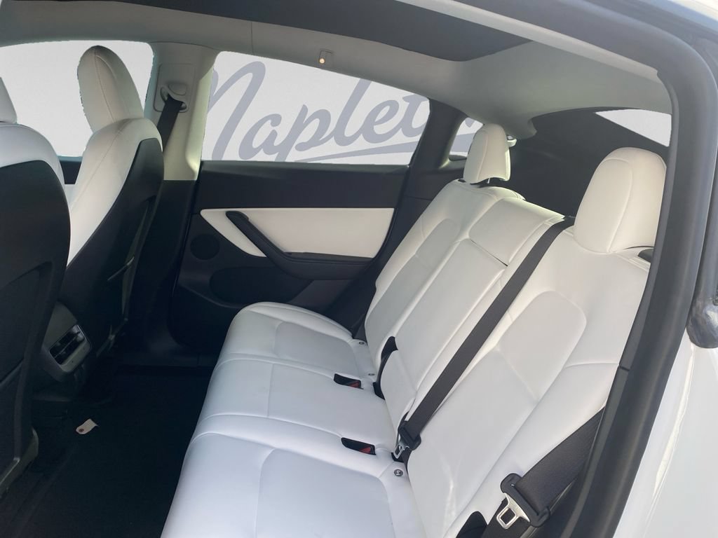 Used 2021 Tesla Model Y Long Range AWD/4WD image 27