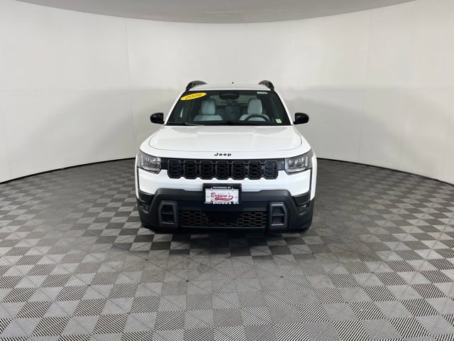 Used 2026 Jeep Cherokee Laredo AWD/4WD image 2