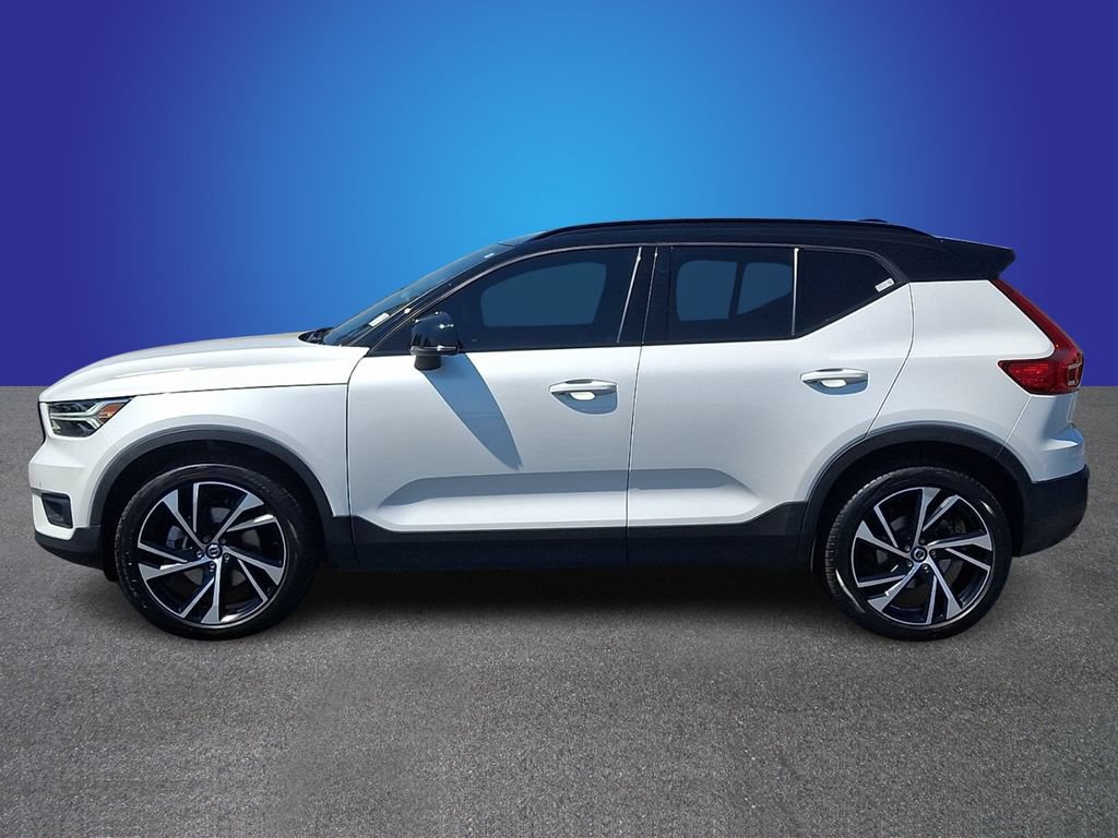 Used 2021 Volvo XC40 T5 R-Design w/ Climate Package AWD/4WD image 7