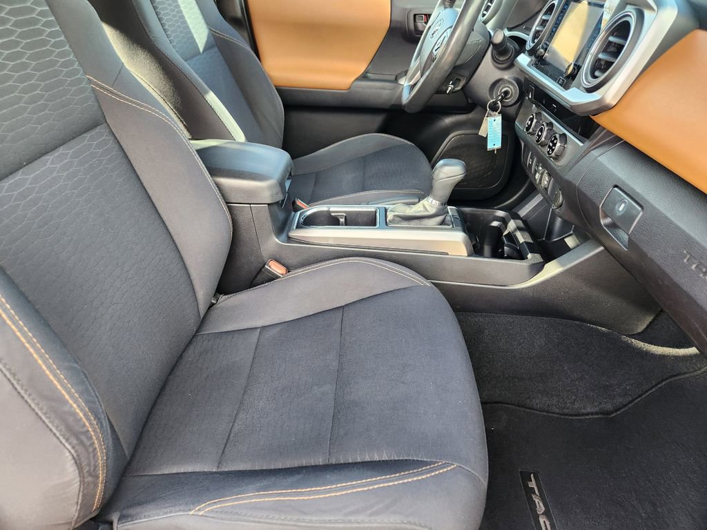 Used 2018 Toyota Tacoma SR5 image 13