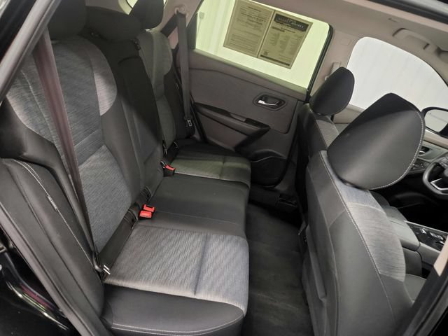 Used 2023 Nissan Rogue SV FWD image 30