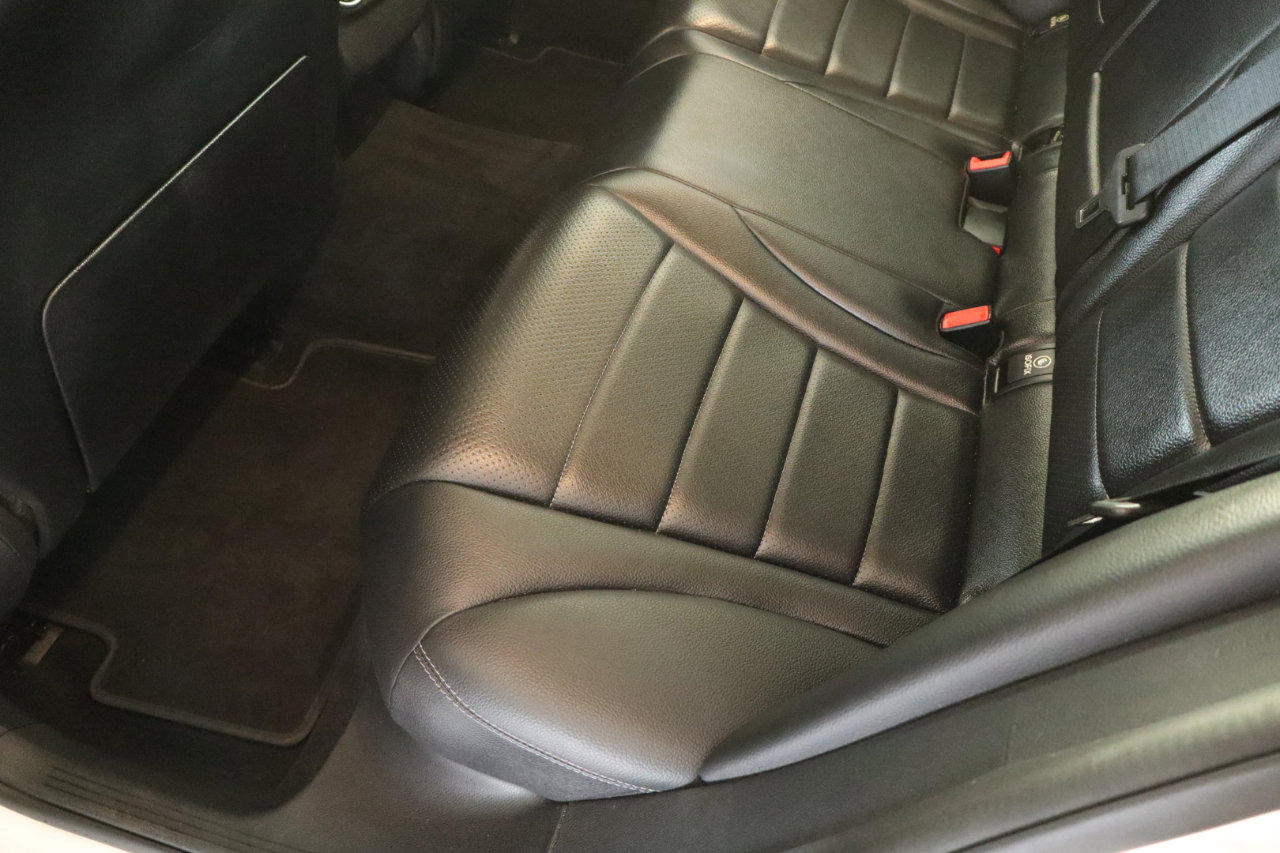 Used 2019 Mercedes-Benz C 300 4MATIC Sedan image 36