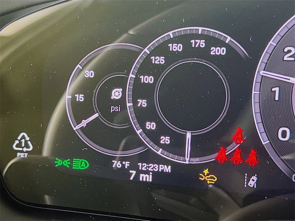 New 2026 Porsche Cayenne GTS image 13