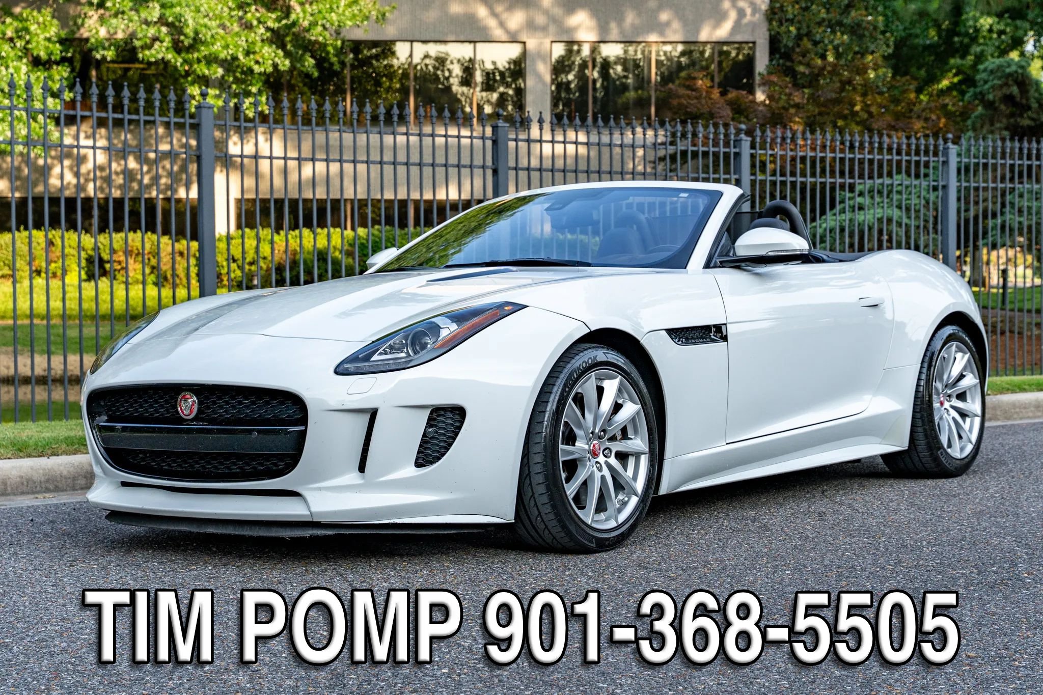 Used 2017 Jaguar F-TYPE Convertible RWD image 1