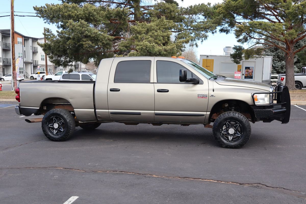 Used 2009 Dodge Ram 2500 Truck SLT image 3