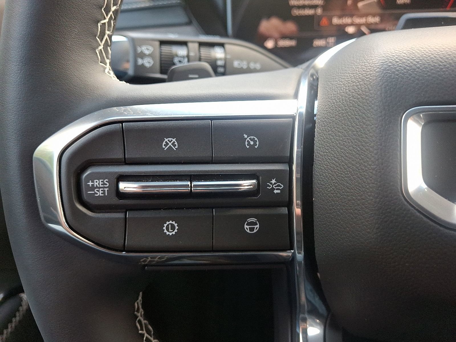 New 2026 GMC Acadia Denali w/ Super Cruise Package image 23