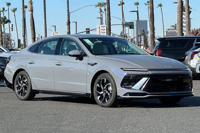 New 2025 Hyundai Sonata SEL AWD/4WD image 2