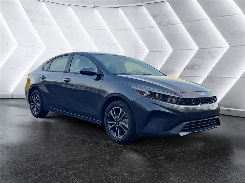 Used 2024 Kia Forte LXS image 7