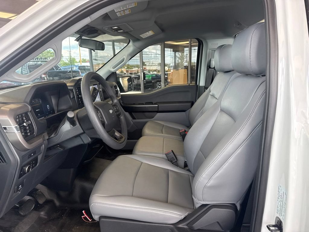 Used 2025 Ford F150 XL RWD image 11