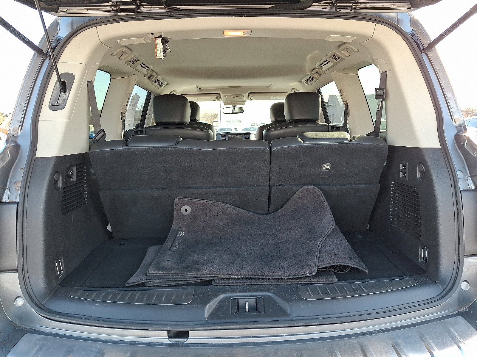 Used 2019 INFINITI QX80 Luxe image 33