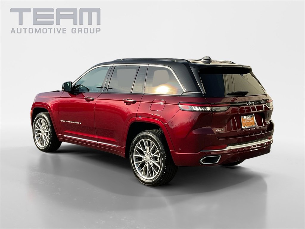 Used 2025 Jeep Grand Cherokee Summit image 5