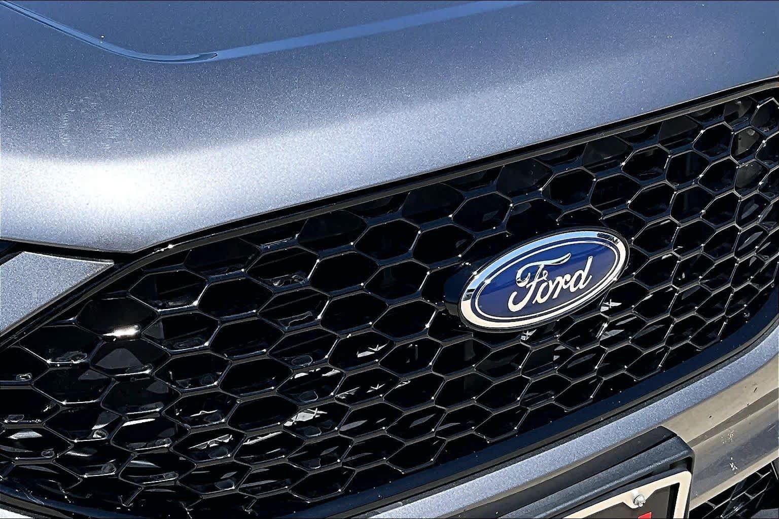 Used 2023 Ford Edge ST-Line AWD/4WD image 28