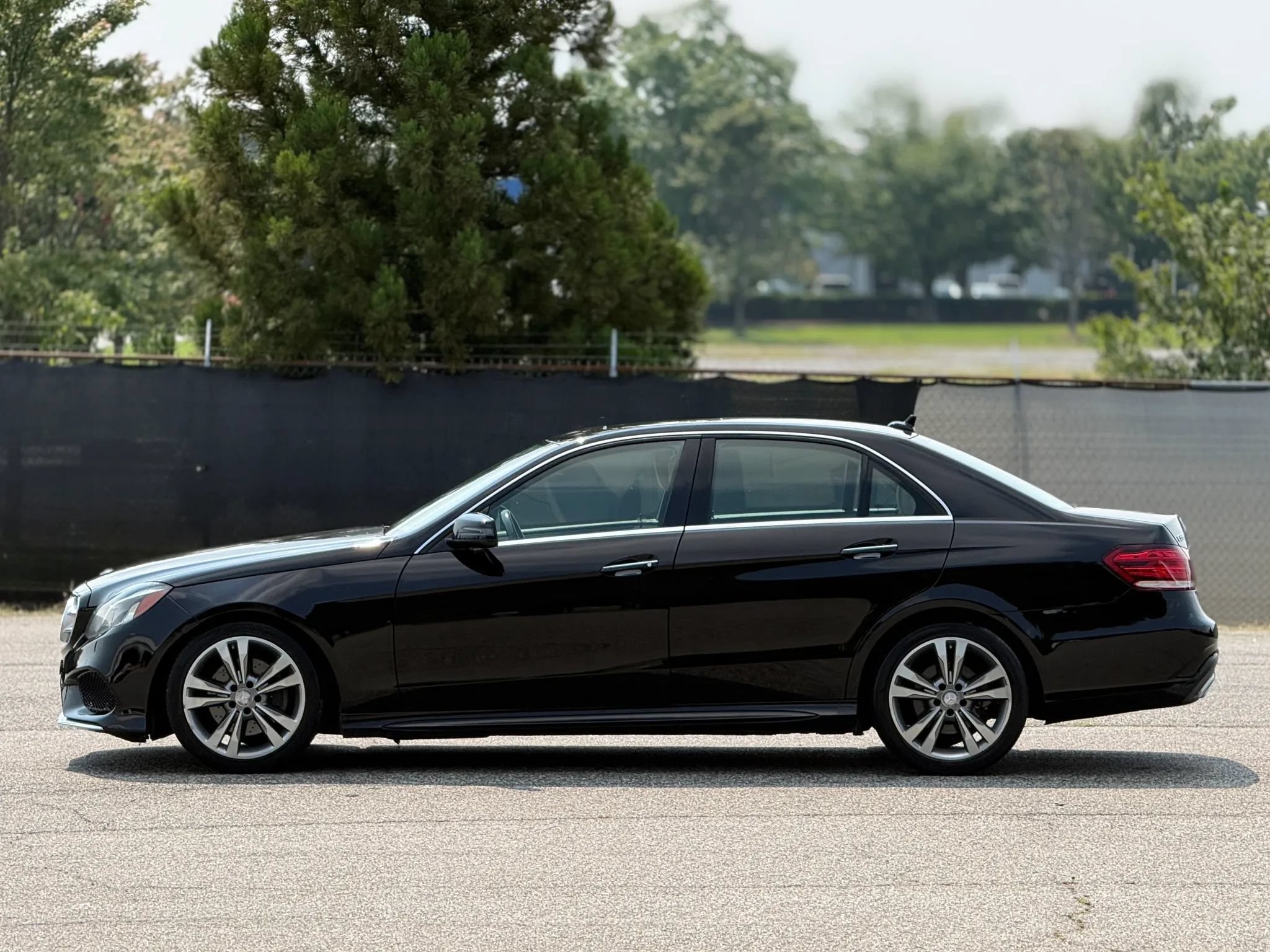 Used 2014 Mercedes-Benz E 350 Sedan image 9