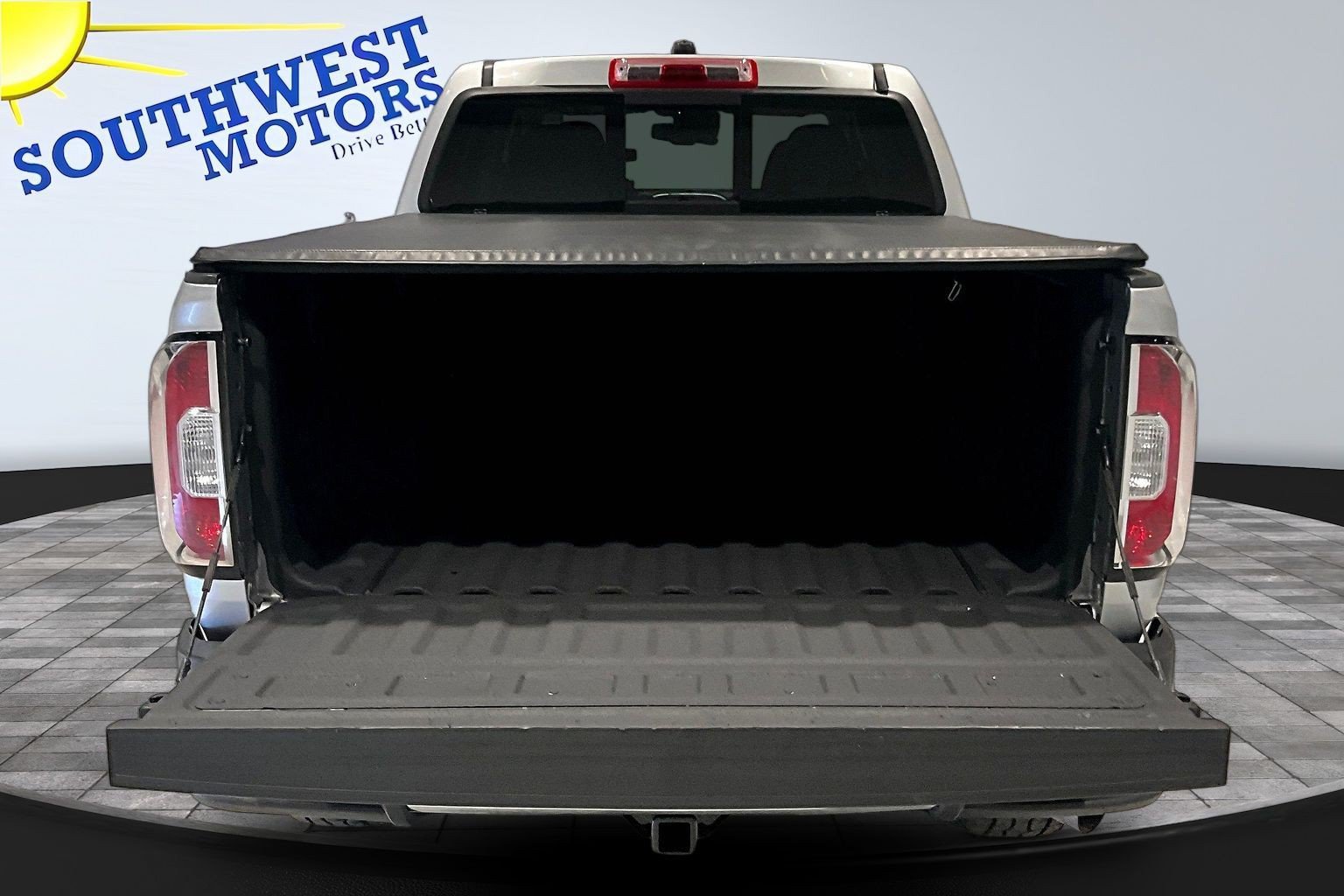 Used 2018 GMC Canyon SLE w/ SLE Convenience Package AWD/4WD image 8