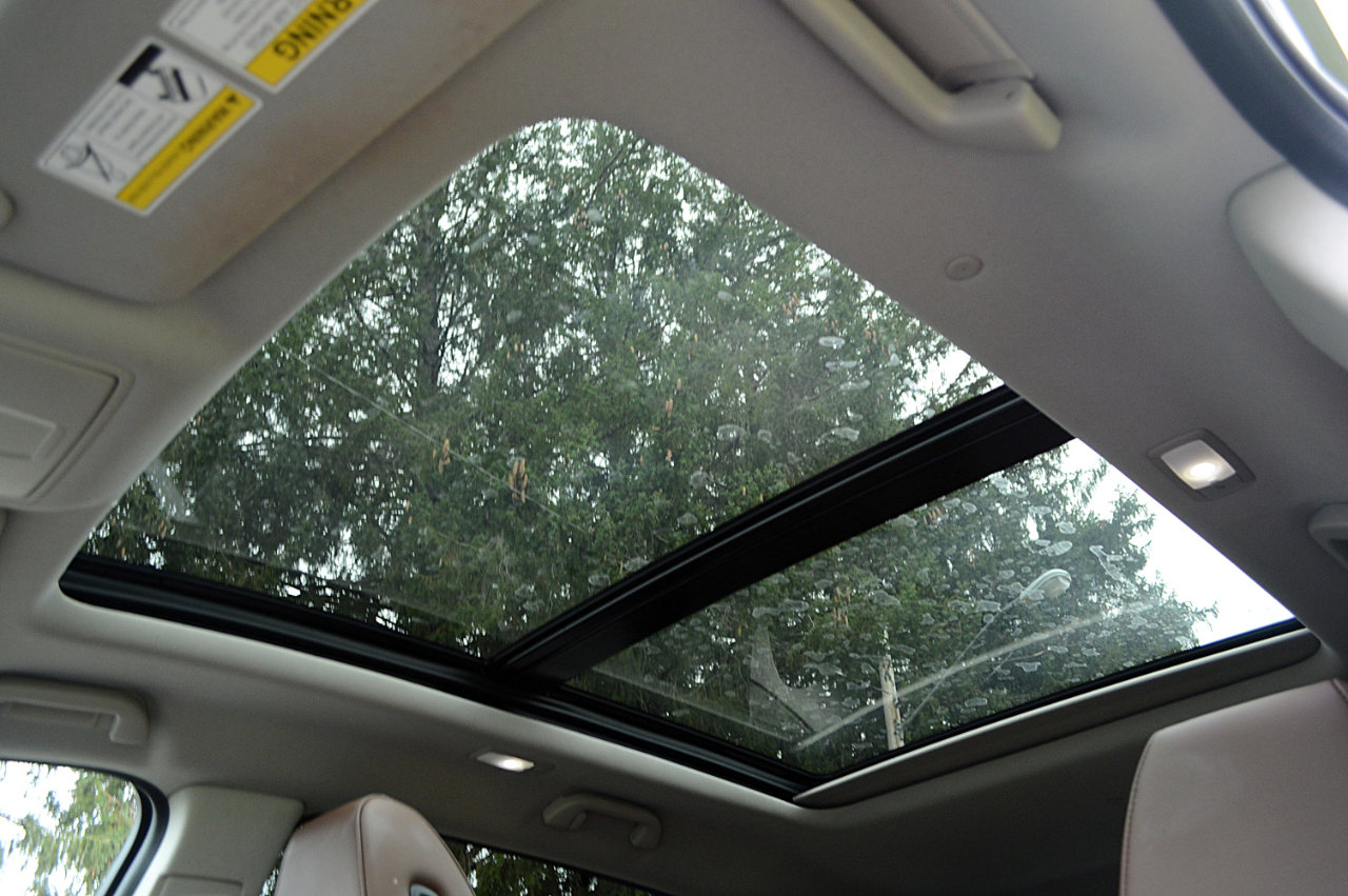 Used 2023 Acura MDX SH-AWD w/ Technology Package image 27