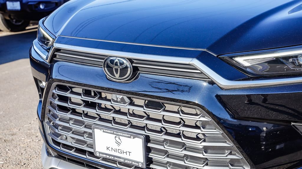 Used 2024 Toyota Grand Highlander AWD Hybrid image 6